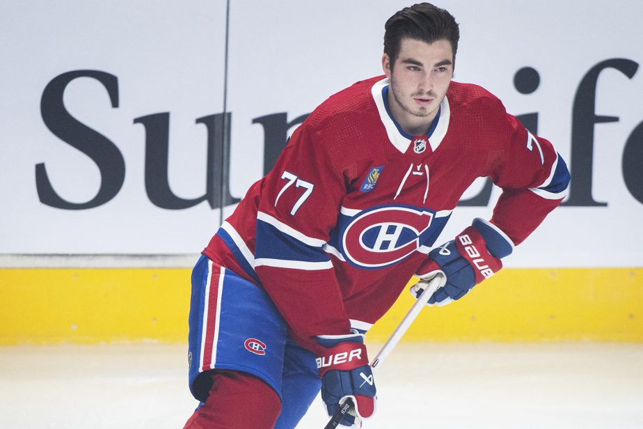 Hockey30 Kirby Dach Trait De PARESSEUX 