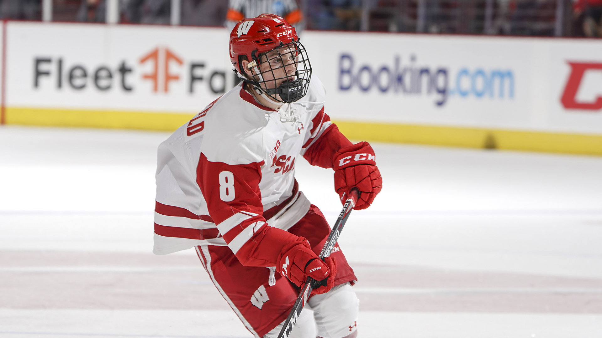 hockey30-cole-caufield-d-j-en-mode-excuses