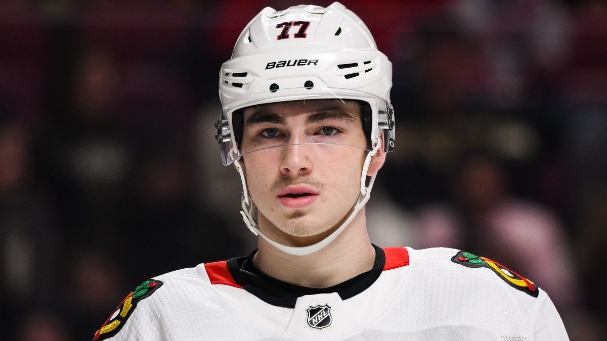 Hockey30 Kirby Dach Bient t CHANG 