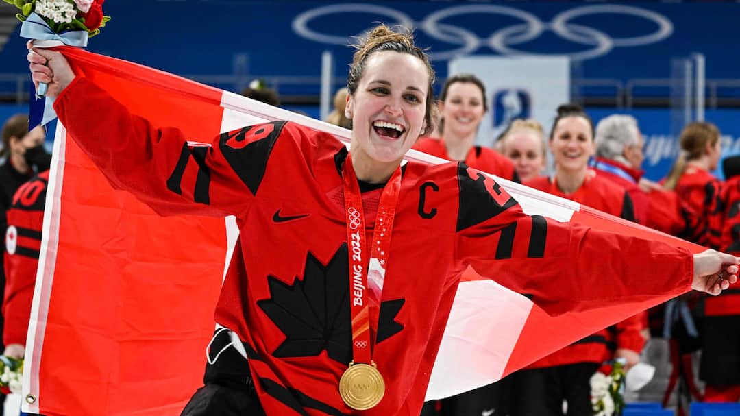 Hockey30 Le CH Veut Engager Marie Philip Poulin 